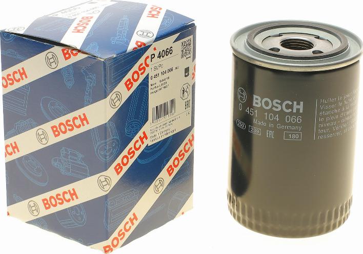 BOSCH 0 451 104 066 - Oljefilter xdelar.se