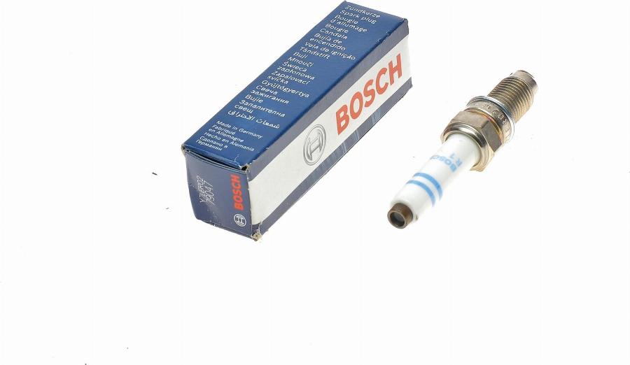 BOSCH 0 241 135 520 - Tändstift xdelar.se