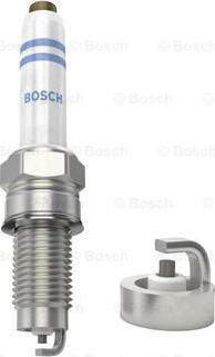 BOSCH 0 241 135 520 - Tändstift xdelar.se