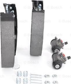 BOSCH 0 204 114 153 - Bromsbackar, sats xdelar.se