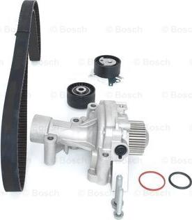 BOSCH 1 987 946 932 - Vattenpump + kuggremssats xdelar.se