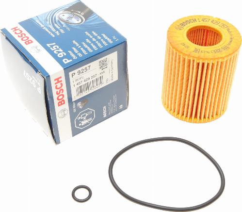 BOSCH 1 457 429 257 - Oljefilter xdelar.se